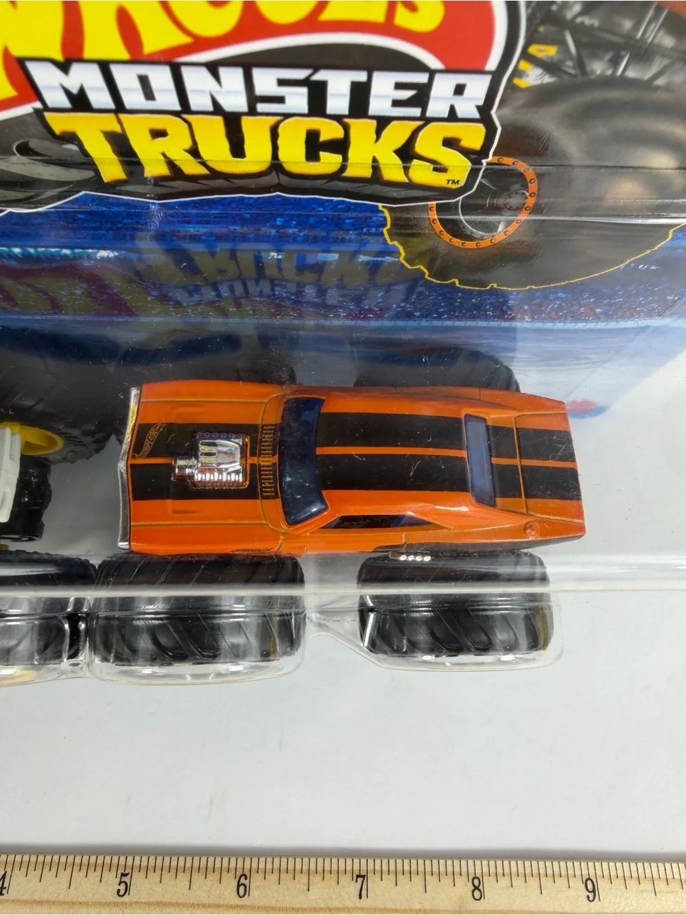 Hot Wheels Demolition Doubles Monster Trucks Slam Prix & Dodge Charger